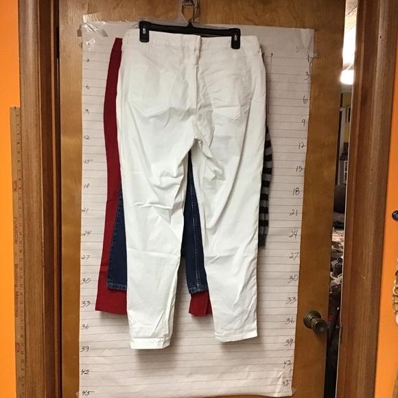 BANDOLINO women's  pants  sz 14. white - Picture 3 of 8